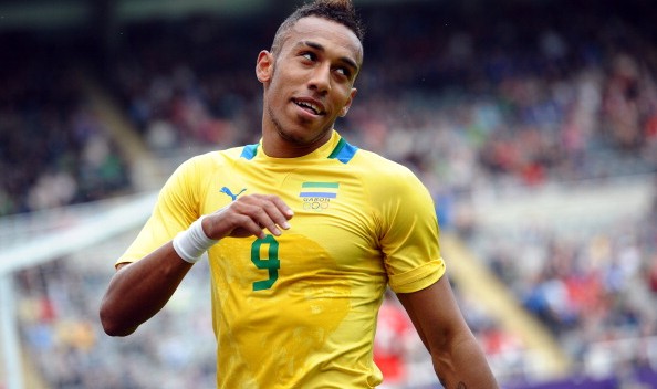 Gabon's Pierre Aubameyang (R) celebrates