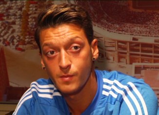 özil