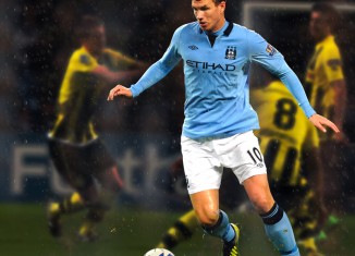 Edin Dzeko double manchester city