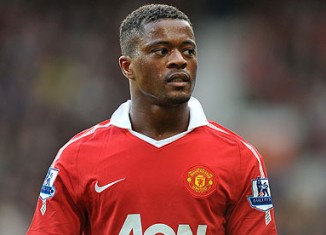 Patrice Evra prolonge à Manchester