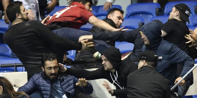 Europa League: Des négligences qui sont la cause de deux blessés grave à Lyon chez les stadiers