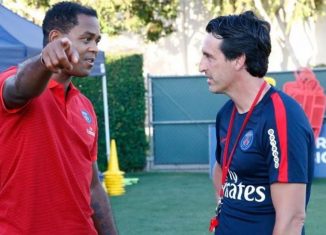 Tensions entre Patrick Kluivert et Unai Emery PSG