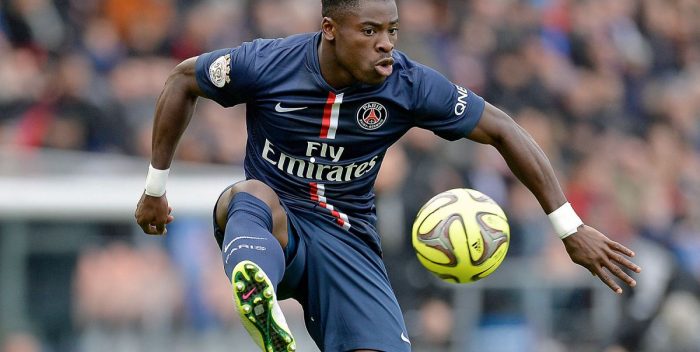 Mercato PSG: Le Barça force pour Aurier, Al-Khelaïfi ne lâche pas